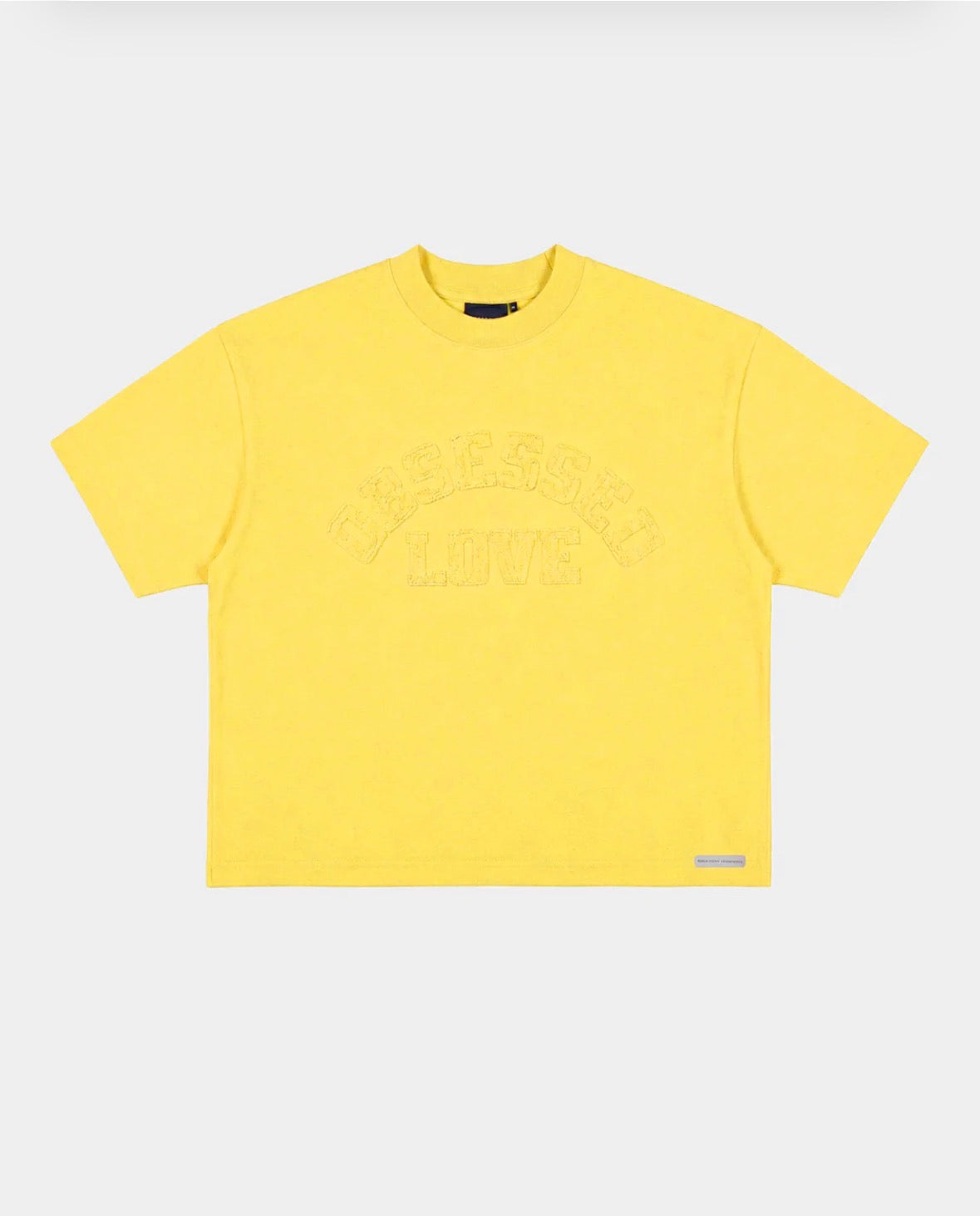Love camiseta amarilla