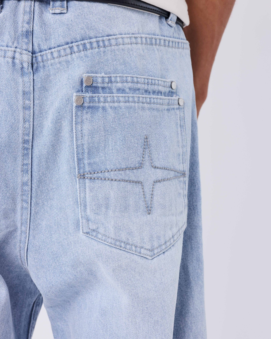 PXP VAQUERO RECTO EN DENIM AZUL CLARO LAVADO