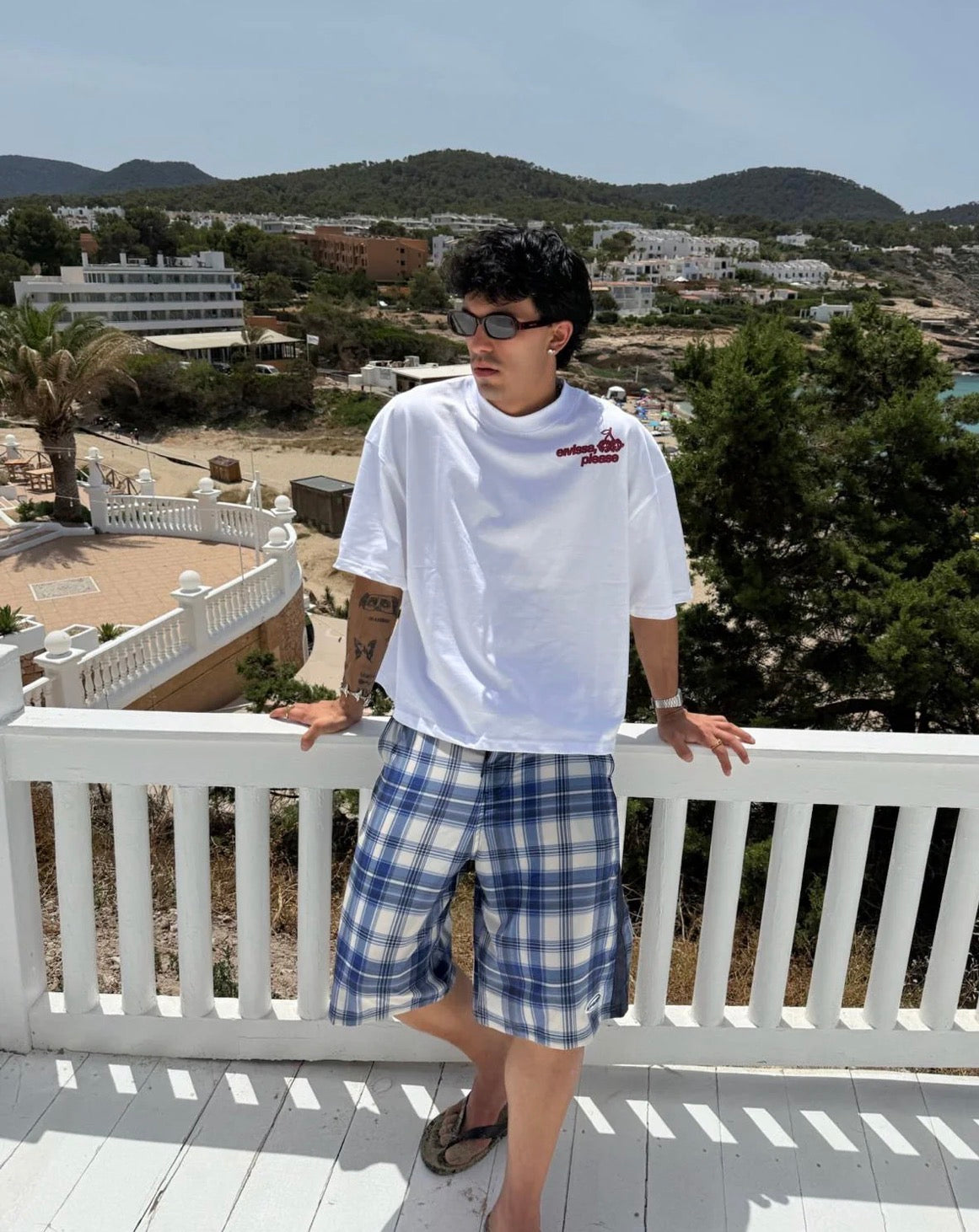 LOVE NOUVEAU YACHT TEE