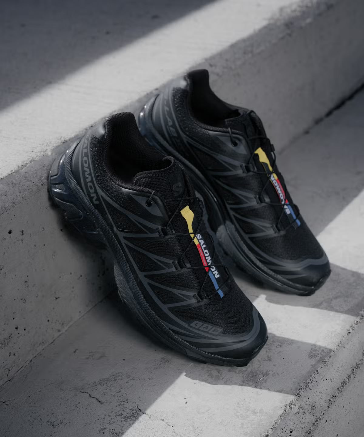 Salomon XT-6 ⸱ NEGRO