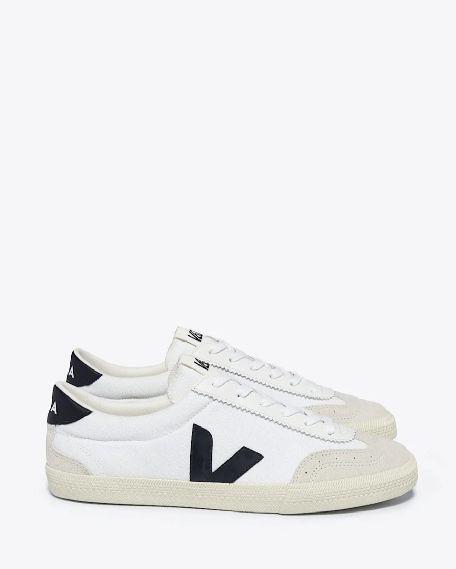 Veja Volley canvas white black